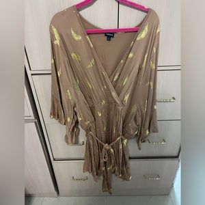 *EUC* Torrid Size 6 Gold Leaf Tunic